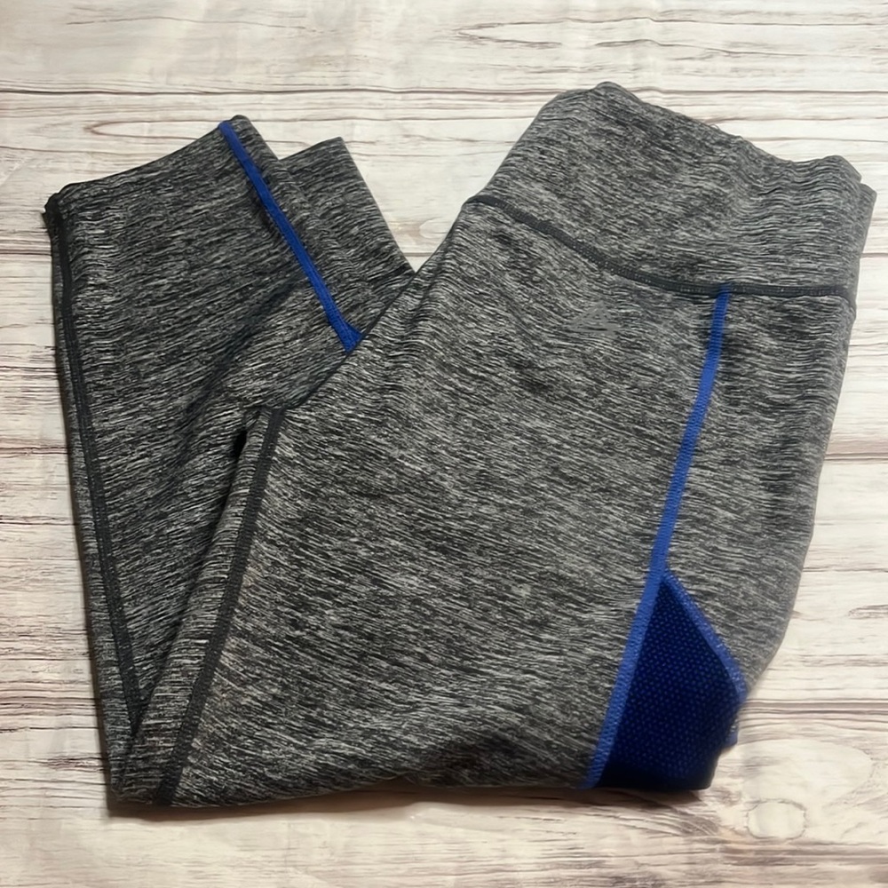 Athletex Capri Workout Leggings